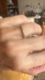 Miniatura: Anel Meia Aliança e Brilhantes