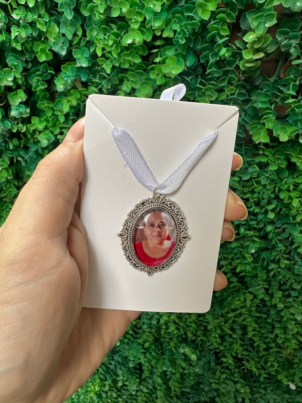 Miniatura: relicario ovalado de liston