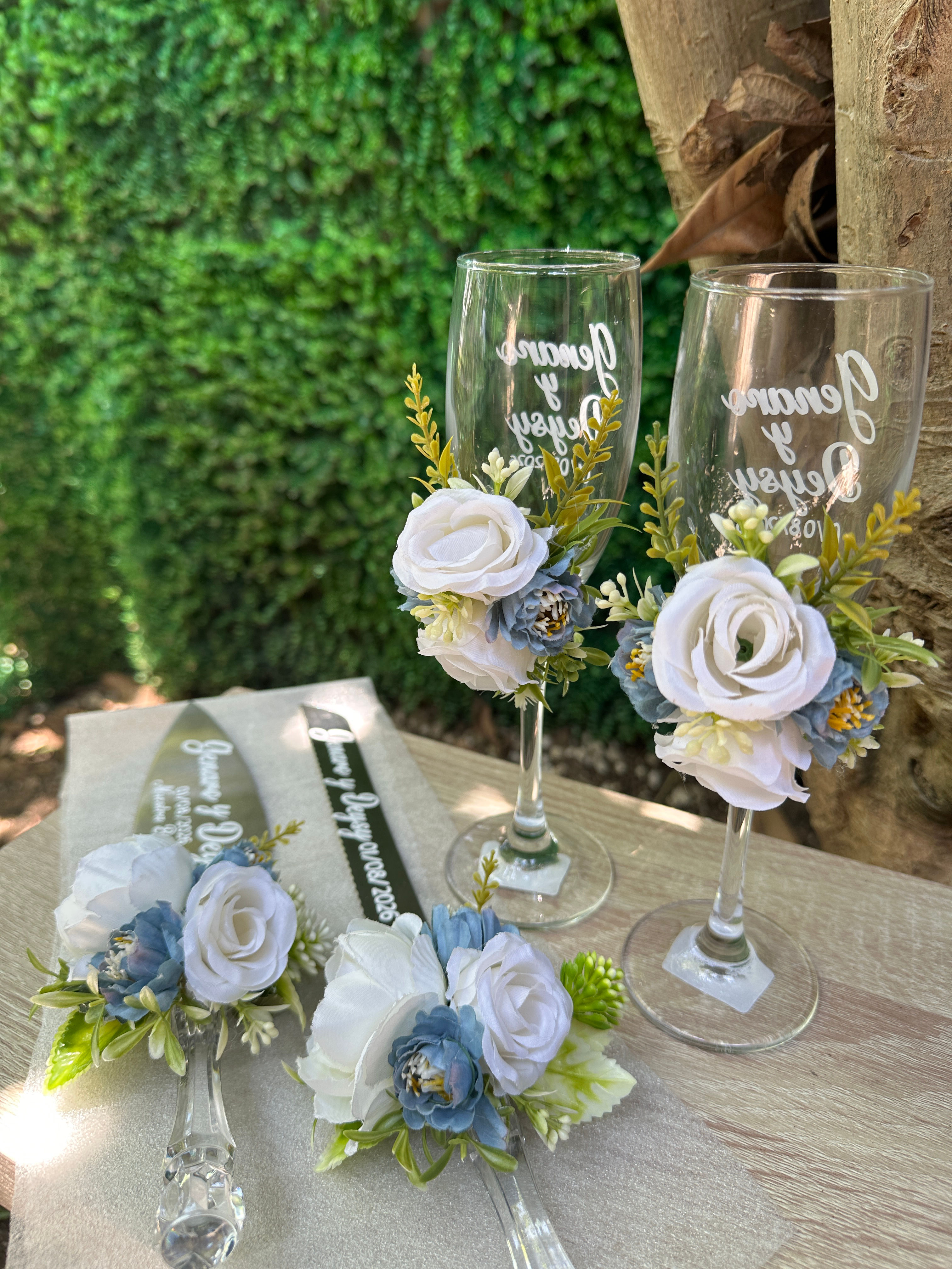 Copas y espátulas decoradas y grabadas en vinil 