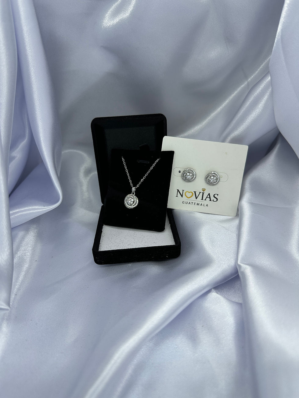 Miniatura: Set Viena collar y aretes 