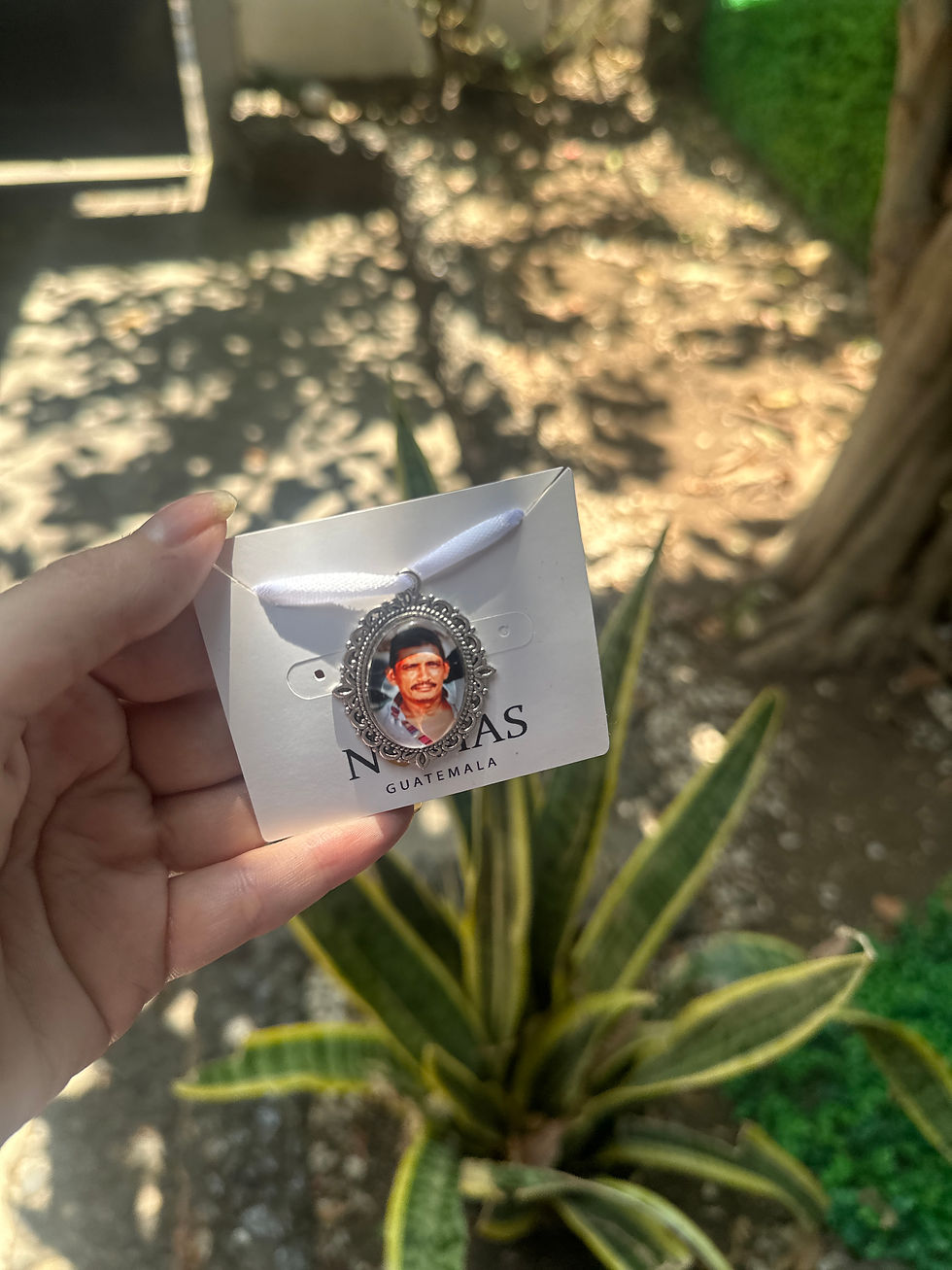 Miniatura: relicario ovalado de liston