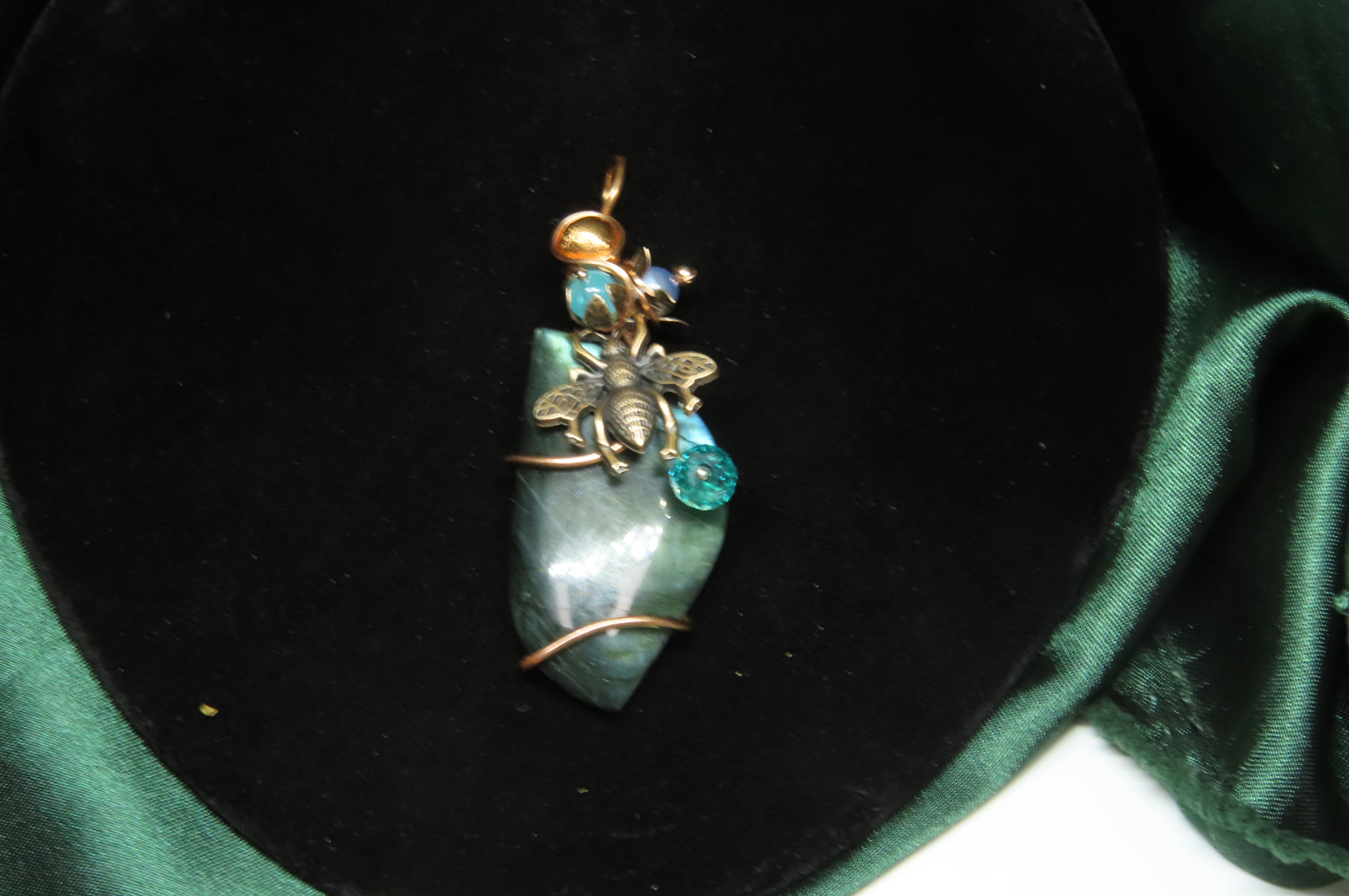 Labradorite Bee Pendant in Copper