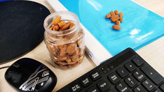 Five Smart Snacks You Should Always Have at Work