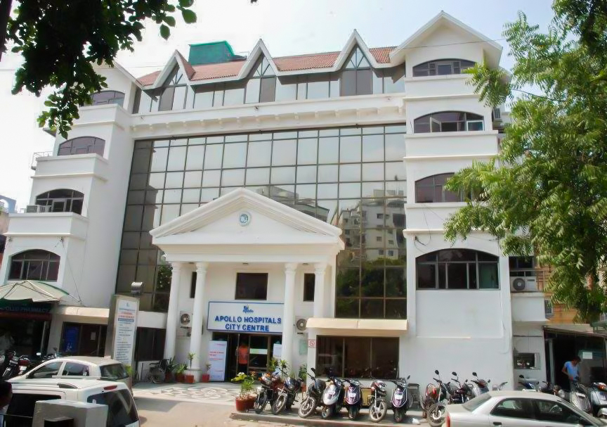Apollo Hospital, City Centre, Ahmedabad