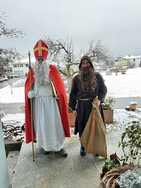 klaus_aussen_schnee.jpeg
