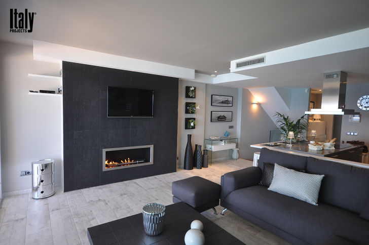 Reforma integral d’interior i exterior amb piscina, jacuzzi i pèrgola a Platja d’Aro