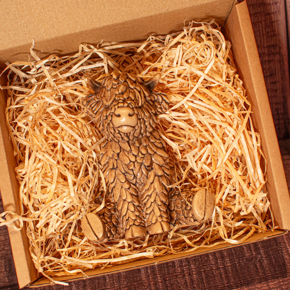 Sitting Highland Cow Gift Box