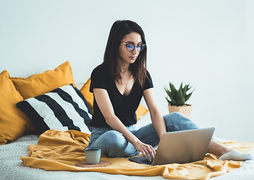 Online Socializing_edited.jpg