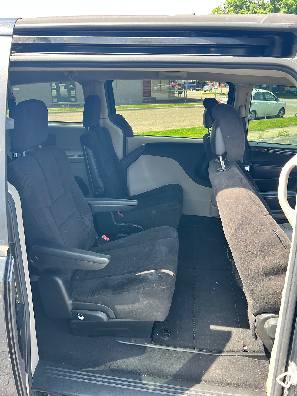 Thumbnail: DODGE GRAND CARAVAN-2013