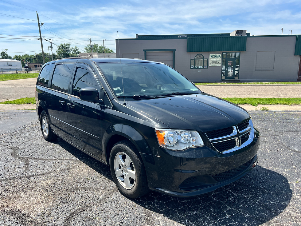 Thumbnail: DODGE GRAND CARAVAN-2013
