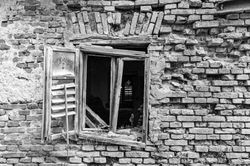 resisting window