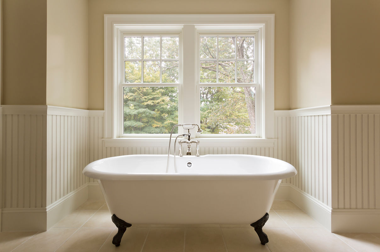 Bathtub With Window