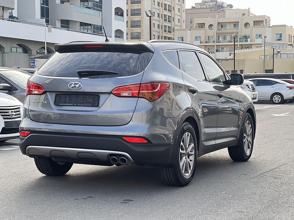 Thumbnail: 2014 model santa fe gcc spec/accident free/ direct from owner/