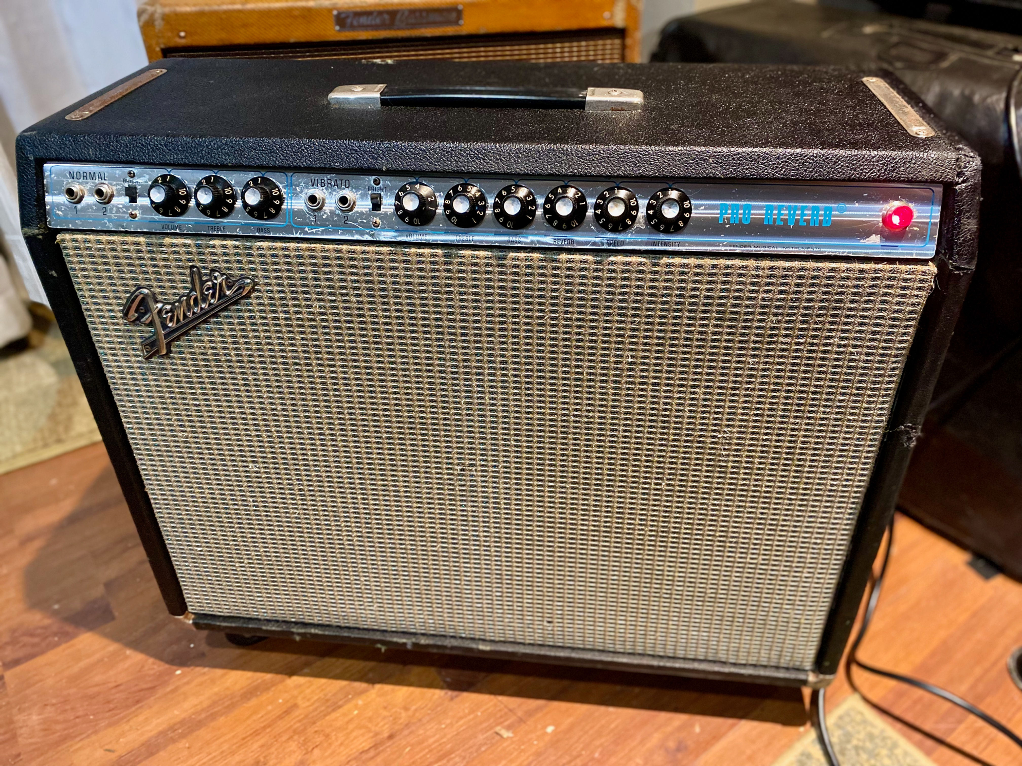 1972 Fender Pro Reverb 2-Channel 40-Watt 2x12" Guitar Combo - Silverface