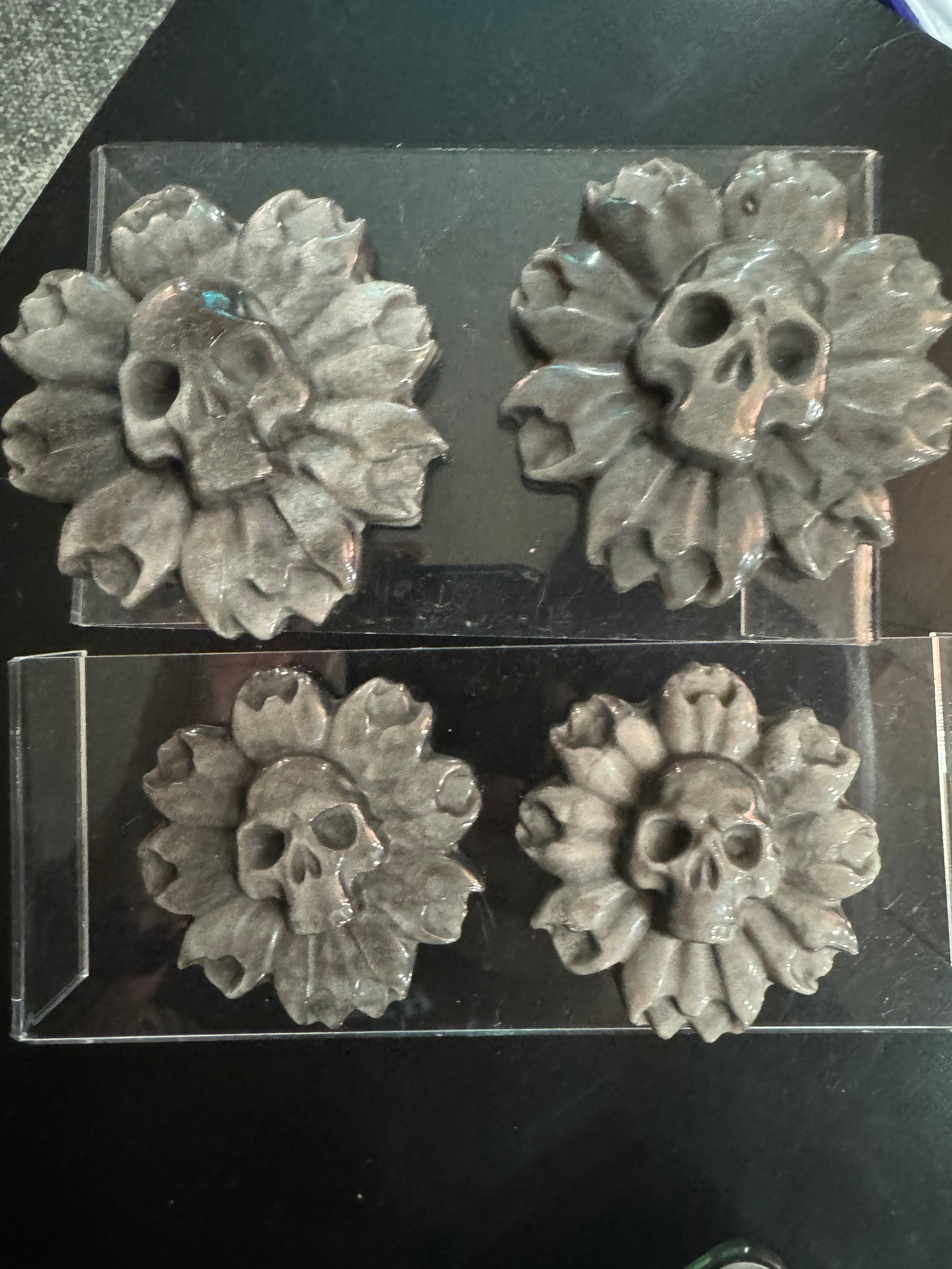 Silver Sheen Obsidian Flower with Skull Center – 3"