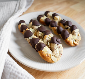 Mandelhörnchen (1).jpg
