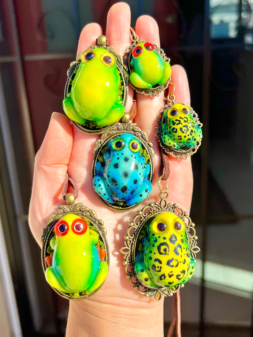 Thumbnail: Exotic Spotted Pink Leopard Zen frog 