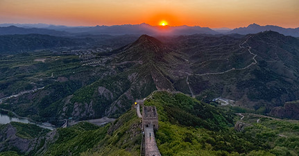 Couché de soleil à la muraille de Chine