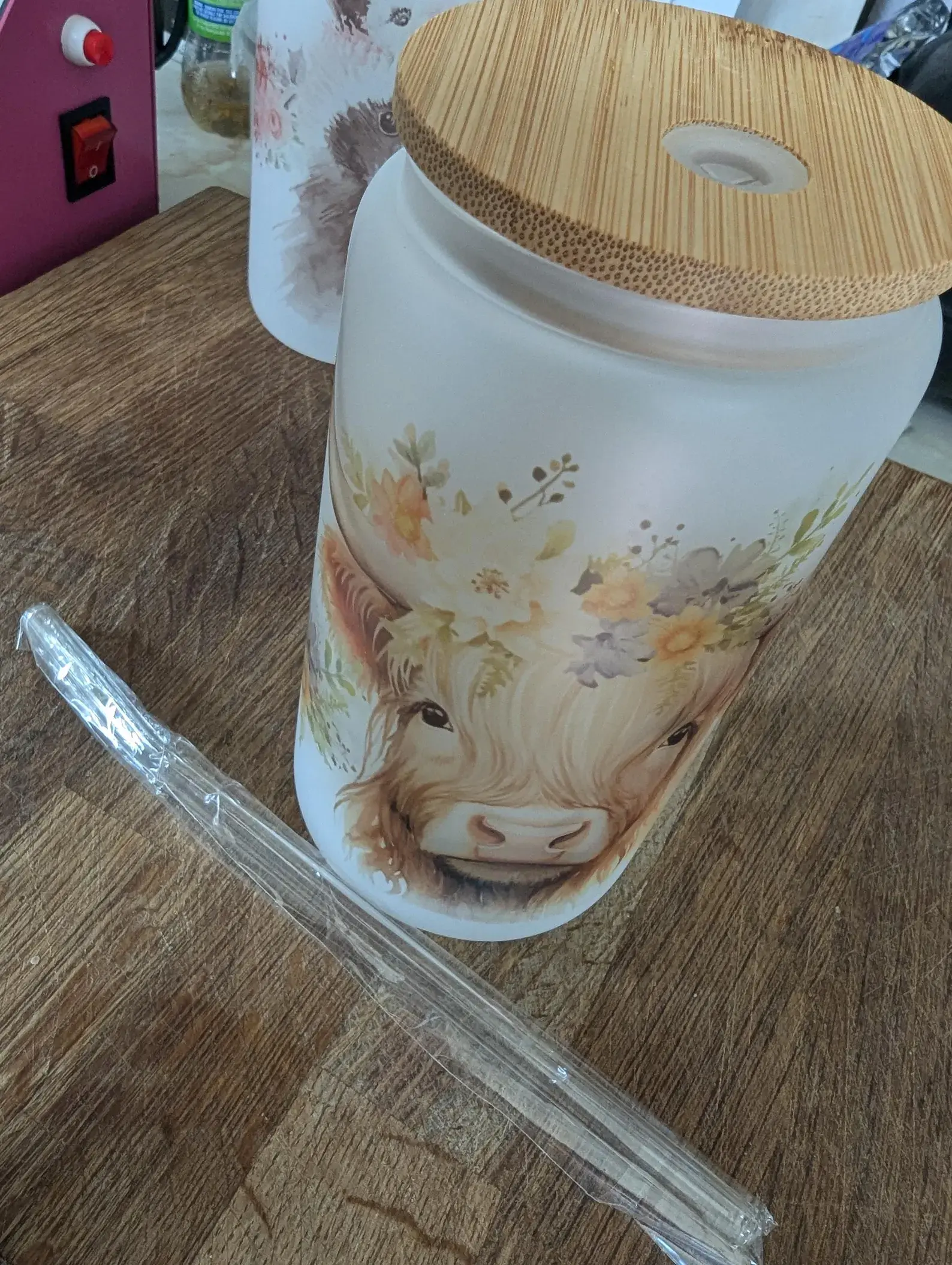Highland Cow Frosted Glass Tumbler with Straw