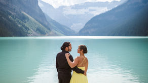 How to Dress for Engagement Photos and Family Photos in Banff and the Canadian Rockies: Tips for All Seasons