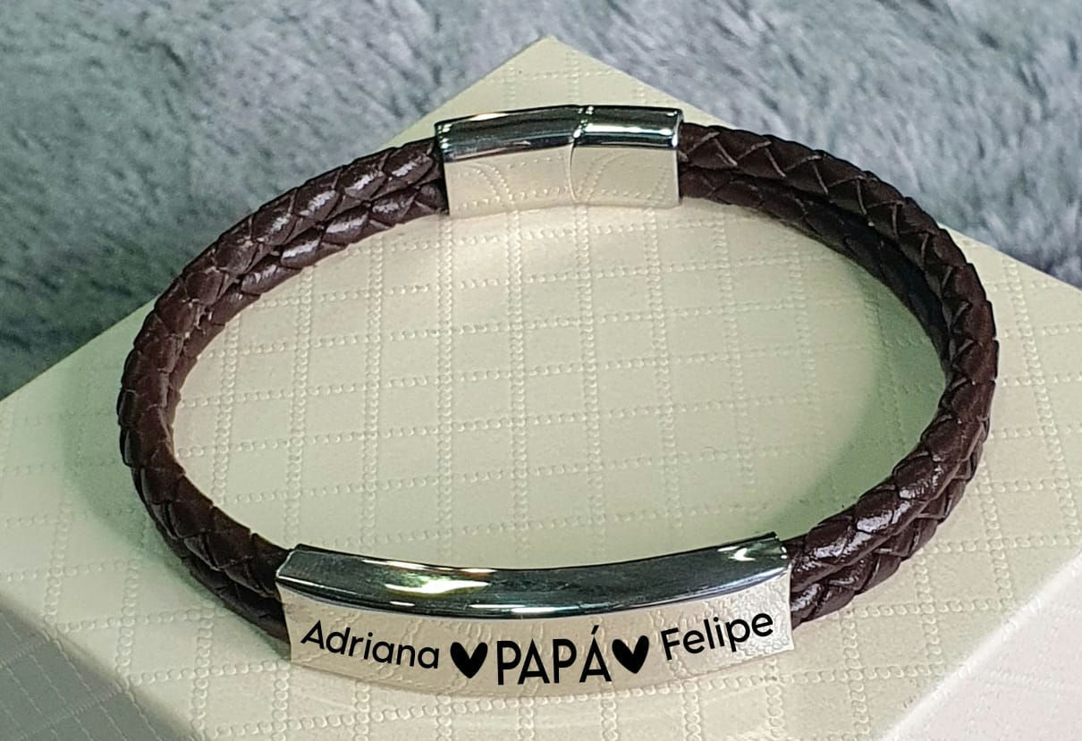 Pulsera doble de cuero 