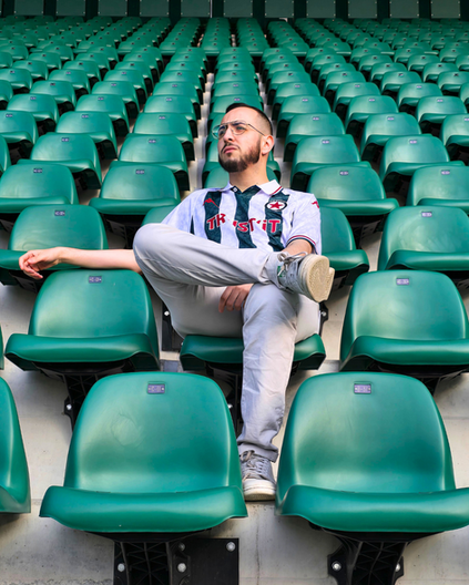 Maillot Domicile du Red Star FC saison 2024-2025 au stade Bauer