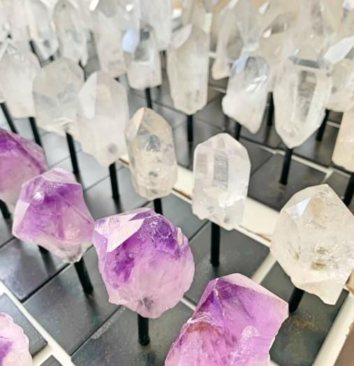 Miniatura: Natural Crystal Point on Metal Stand