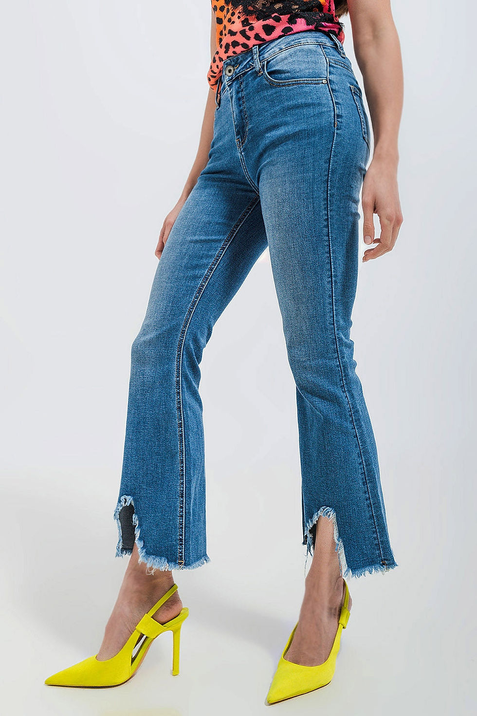 थंबनेल: Cropped Kickflare Jeans in Mid Wash