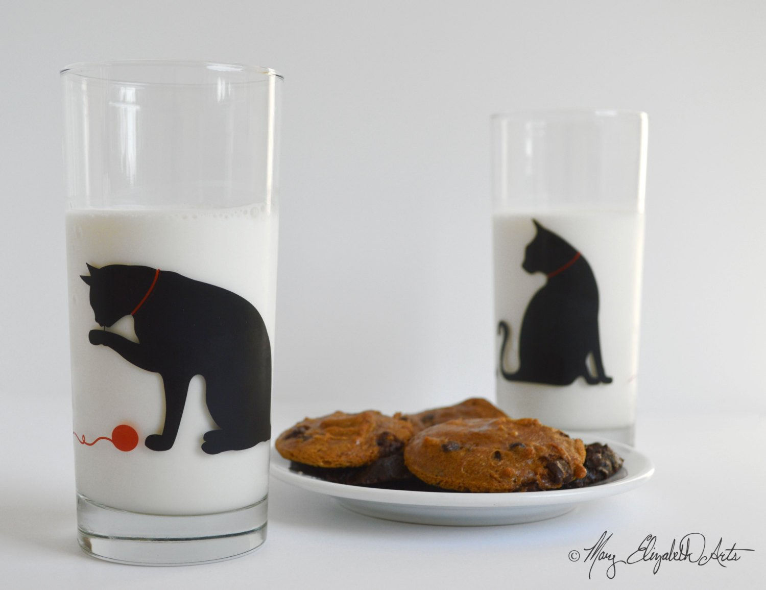 🥛 Cat & Yarn Glasses