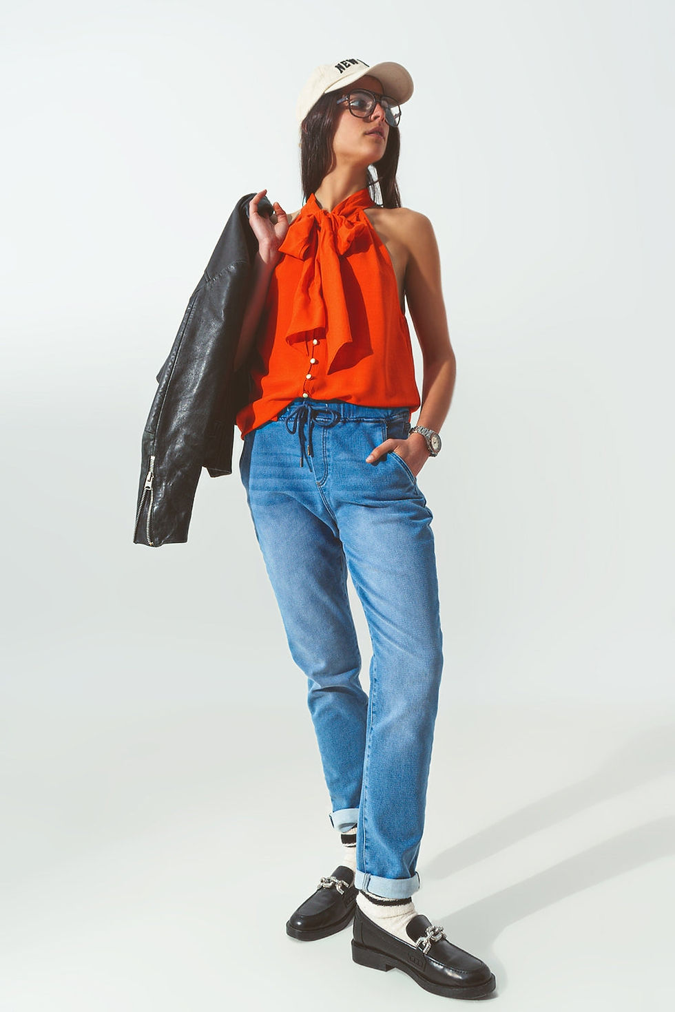 섬네일: Halter Neck Trendy Top With Button Details in Orange