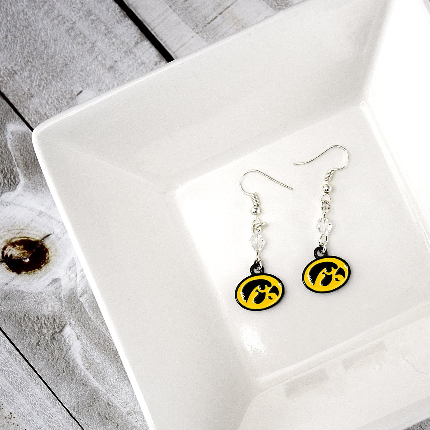 U-Gift: Iowa Hawkeyes Fan Earrings