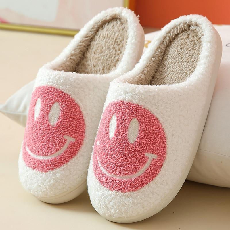 섬네일: Cute Thick-soled Cartoon Non-slip Slippers for Home and Indoor