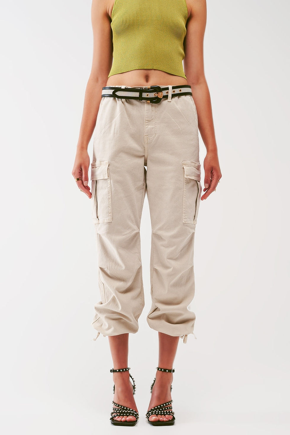 섬네일: Cargo Pants With Tassel Ends in Sand