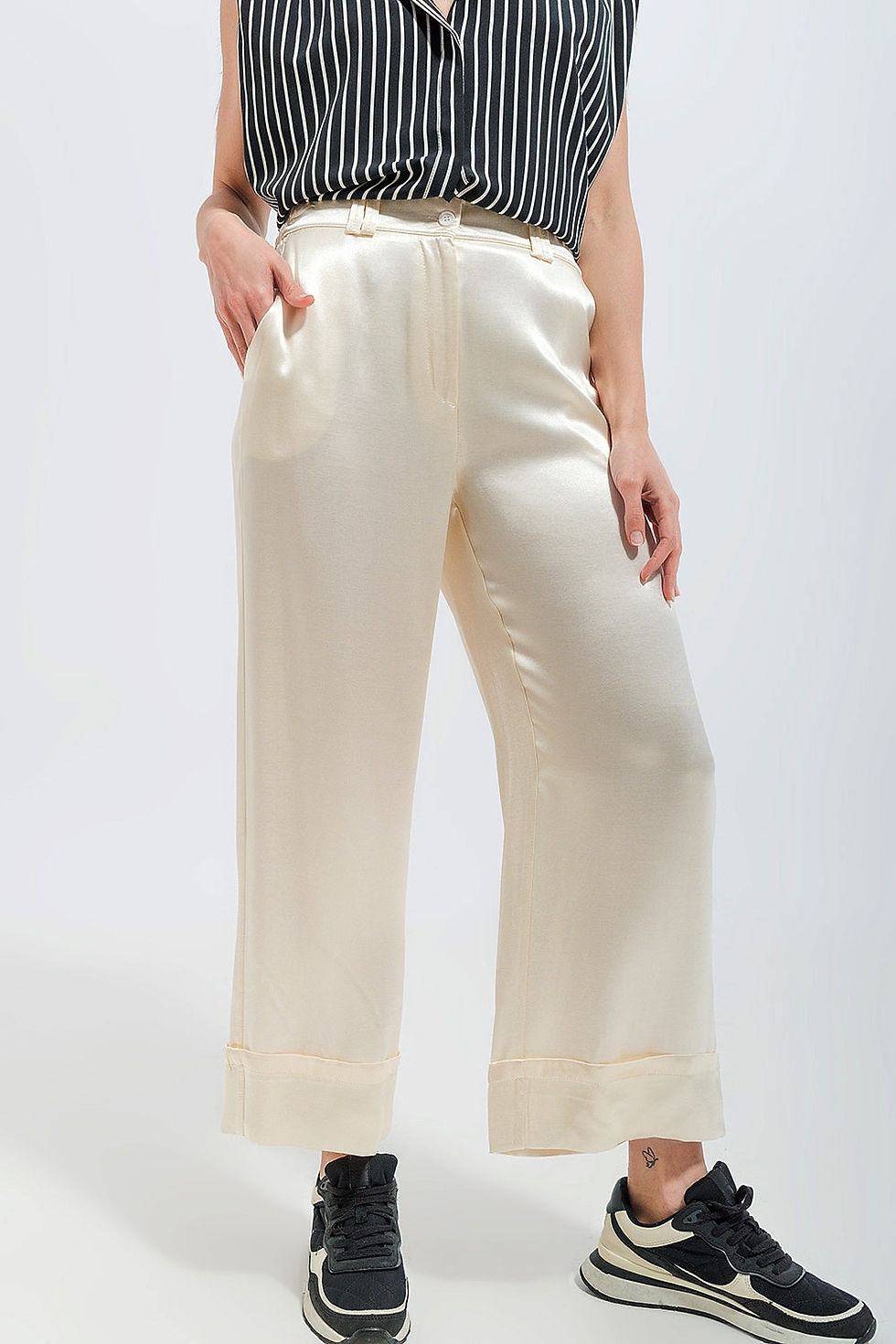 縮圖：奶油色缎面阔腿西裤 Satin Wide Leg Suit Pants in Cream