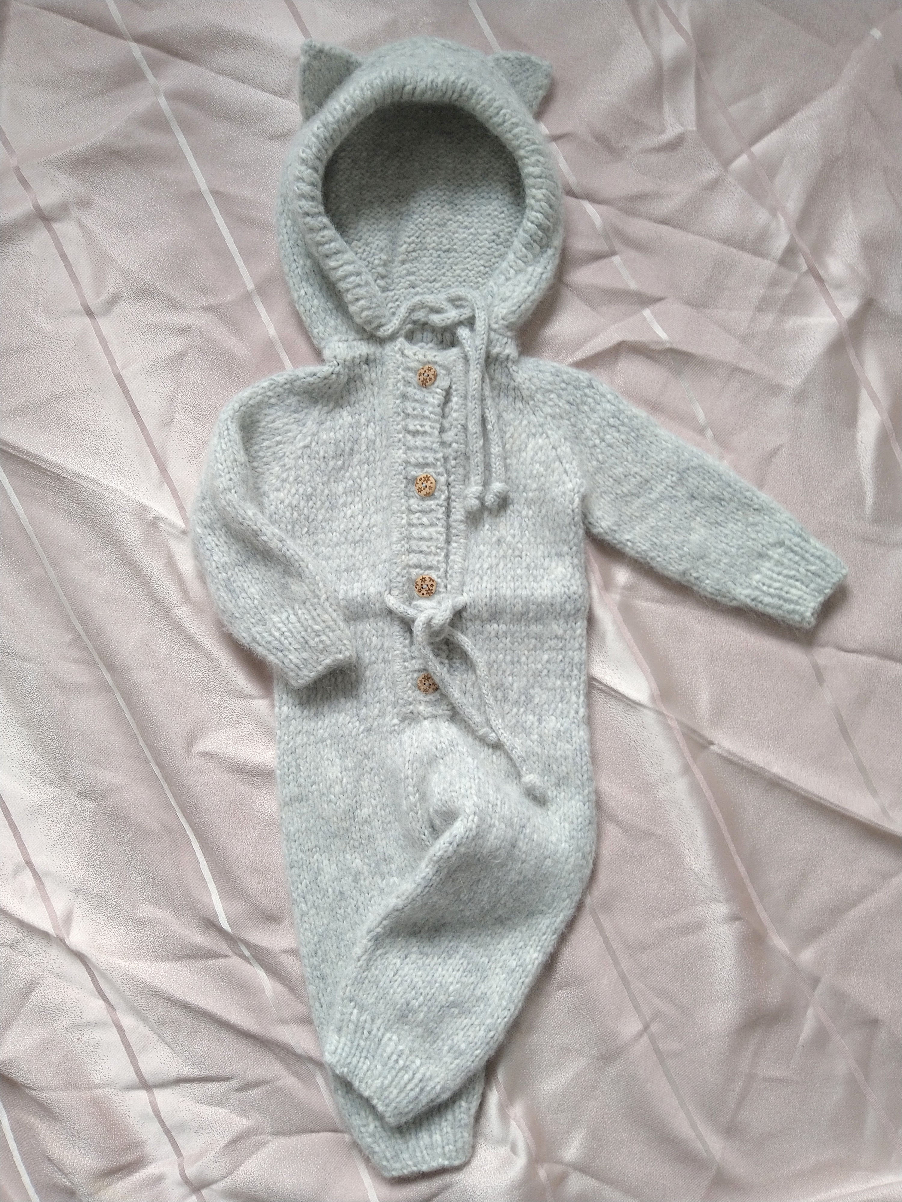 👶 White Marble Knitted Romper
