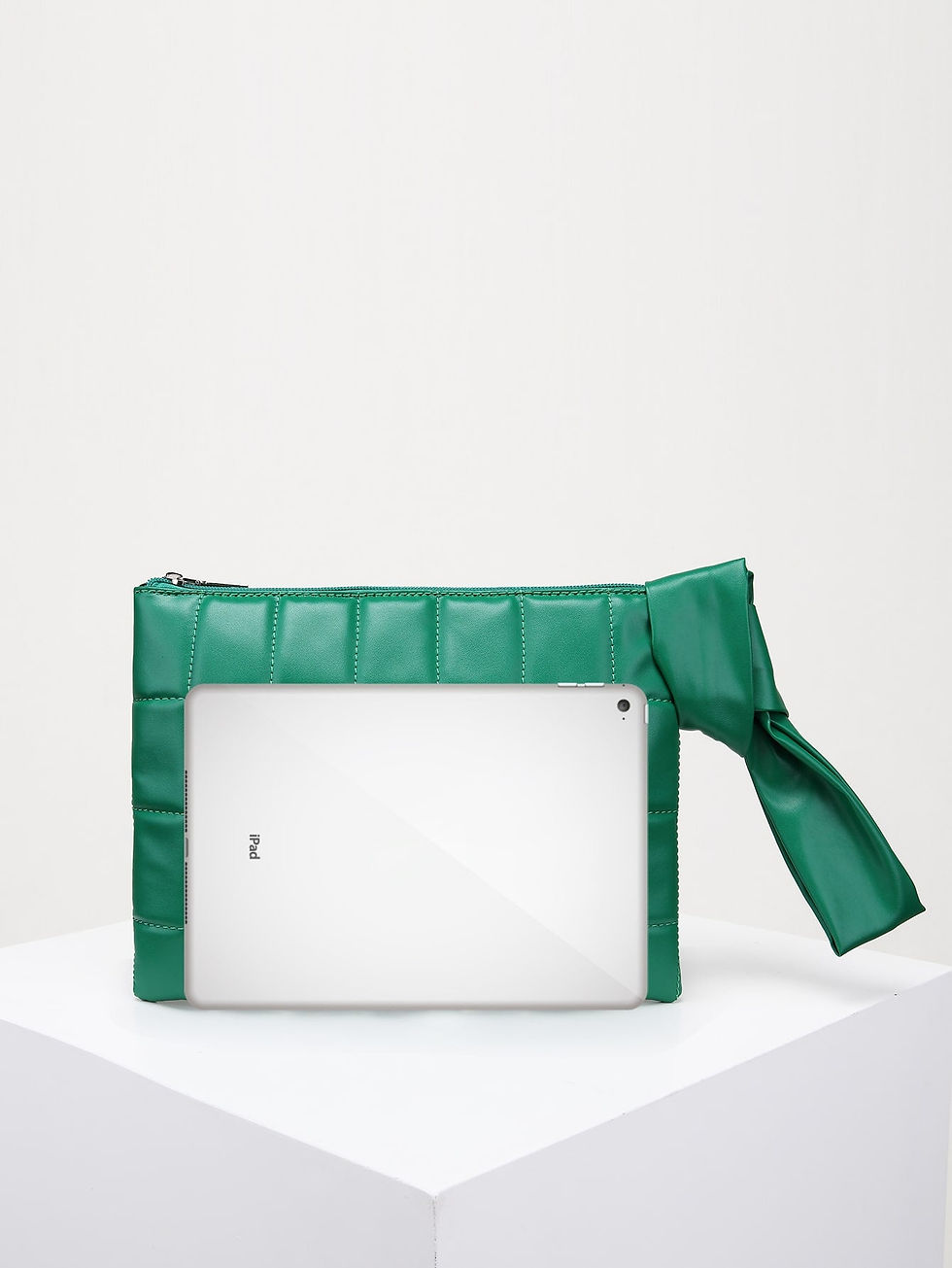 Miniatura: Fashionably Wrapped Around My Wrist Handbag - INTL BOUTIQUE