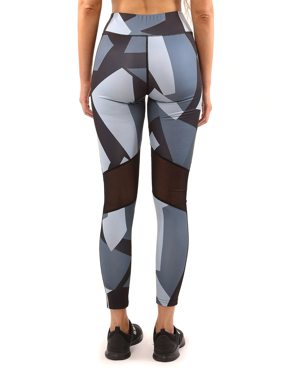 縮圖：瑜伽}邦迪套装 - 紧身裤和运动胸罩 - 黑色/灰色 Yoga} Bondi Set - Leggings & Sports Bra - Black/Grey