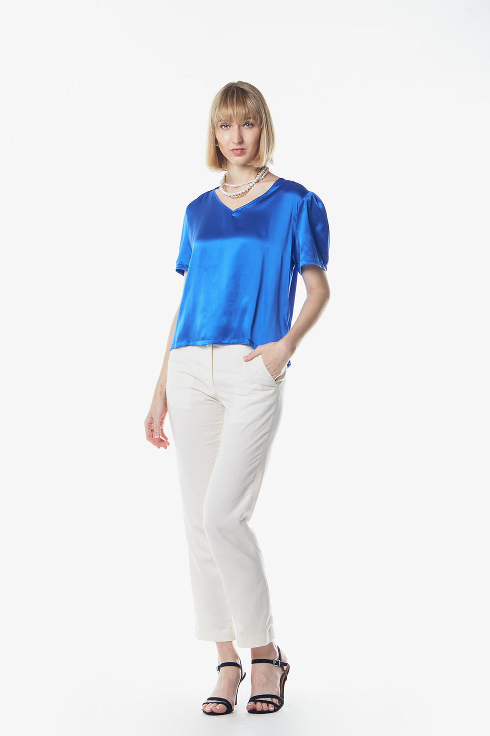थंबनेल: Shining V-Neck ♀️ Blouse in Blue