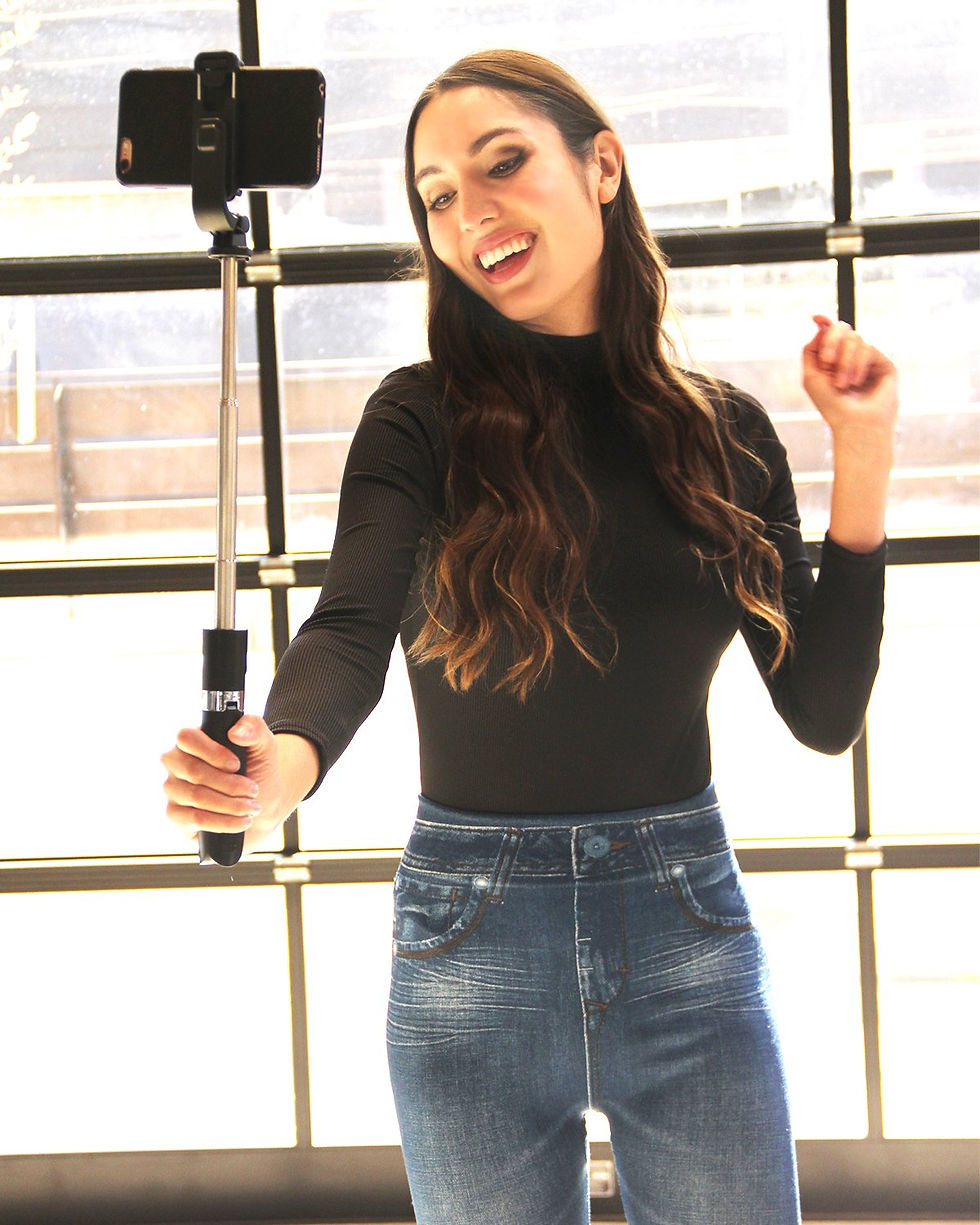 Thumbnail: Bluetooth Selfie Stick and Tripod @jy1.org Joy