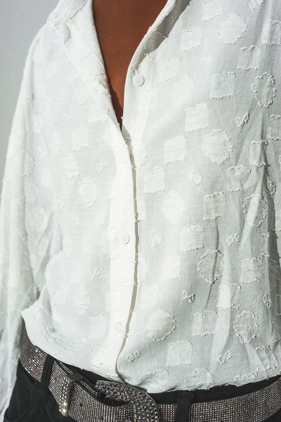 Miniaturbild: White Textured Trendy Blouse With Balloon Sleeves