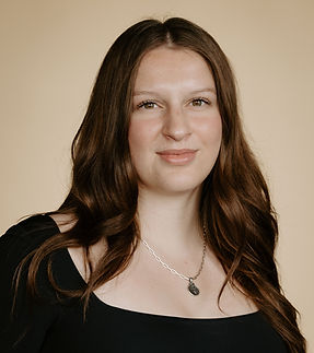 Emily Gravelle, employée d'Accel Property Group, coordinatrice marketing et location