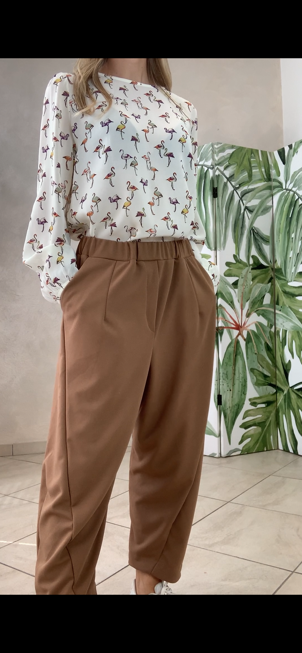 Panta trombetta nocciola