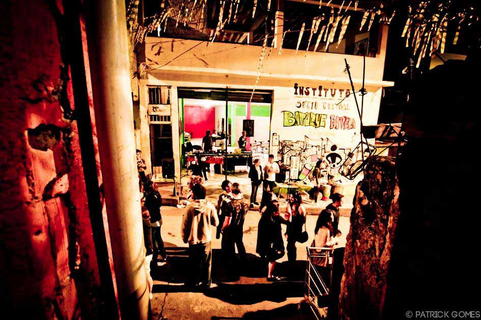 galeria-livre---1-encontro-cultural-na-mangueira_6114644591_l