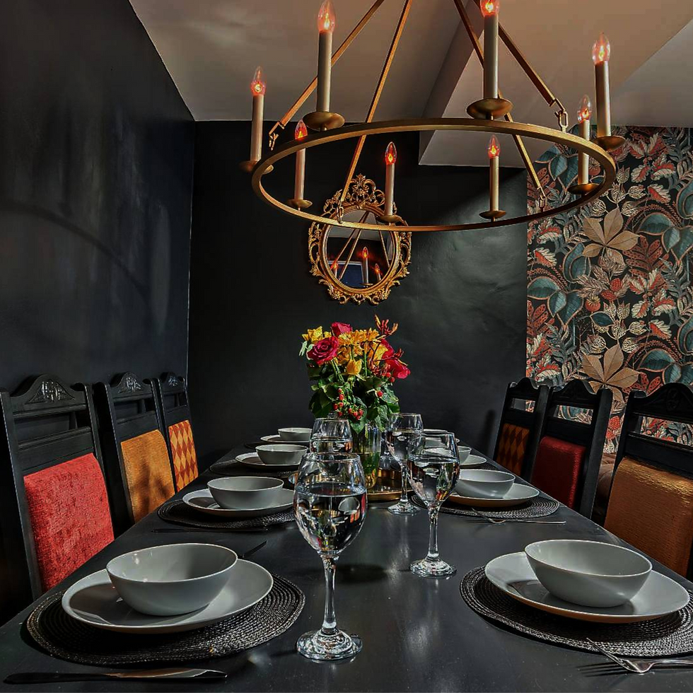Dining table at Victorian Bijoux House Buxton – perfect for group holidays