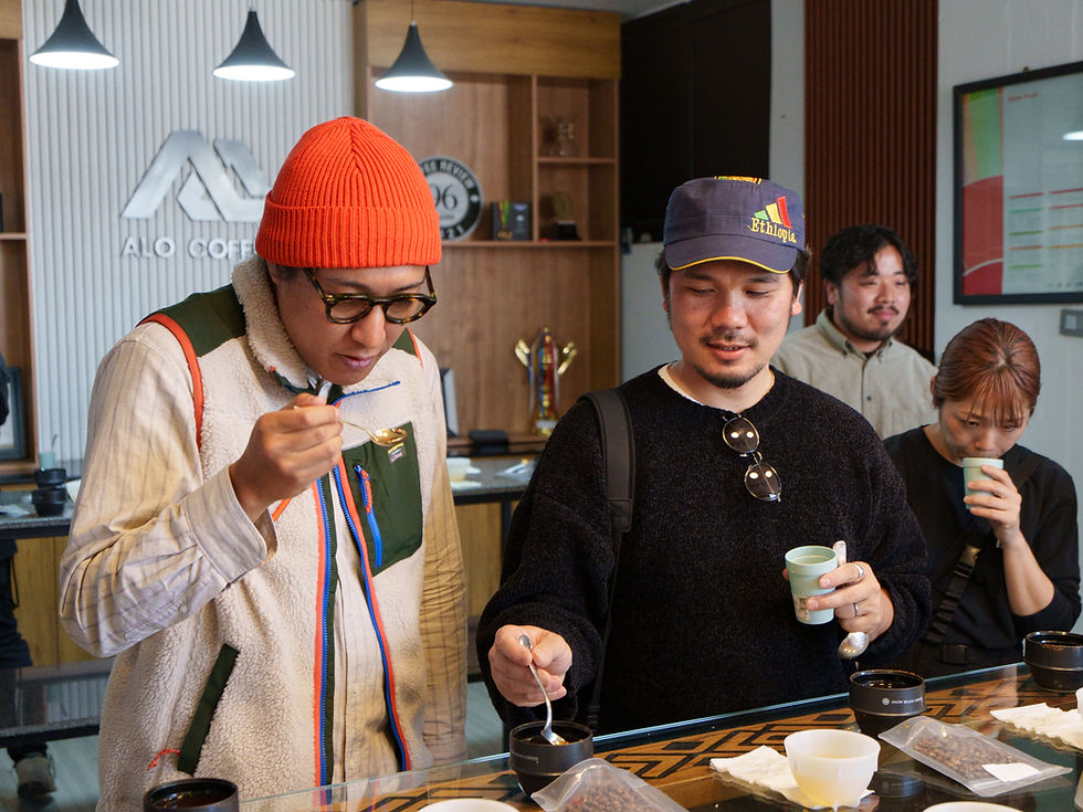 ALO COFFEEオフィスでのカッピング