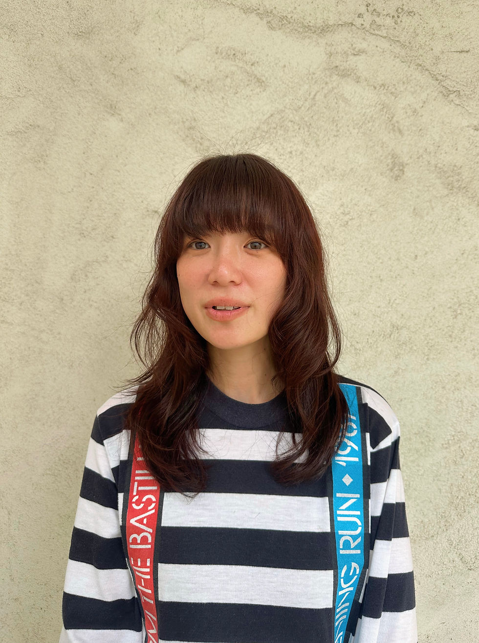 【Akane Kanda】ドライな質感にもステップボーンカットがピッタリ。