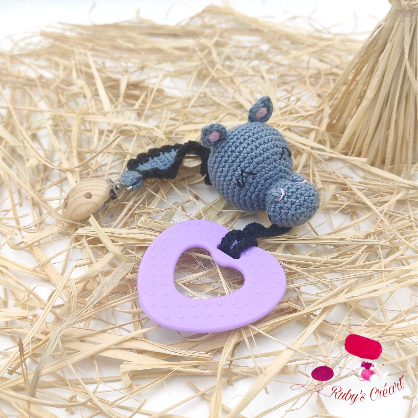 Tutoriel au crochet Attache tétine Glouglou l hippopotame