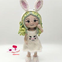 Tenue lapine pour la poupée à composer
