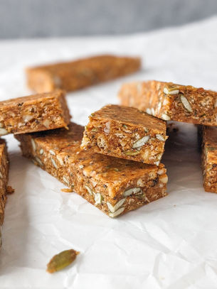 No Bake Vanilla Almond Protein Granola Bars (Dairy Free, Gluten Free)