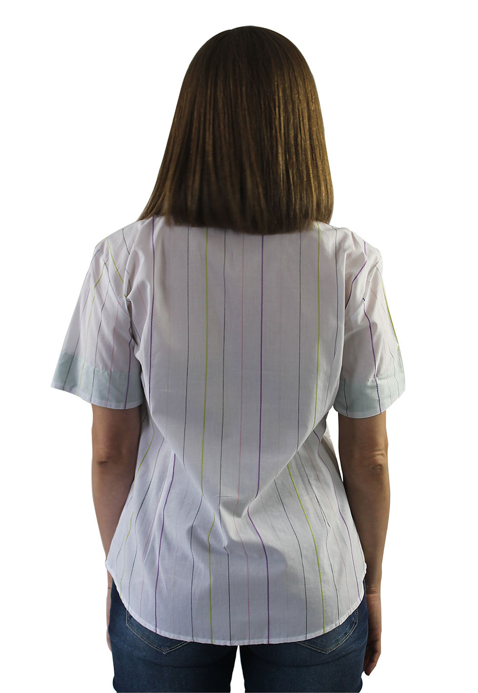 Modelo usando camisa listrada therelli-moda